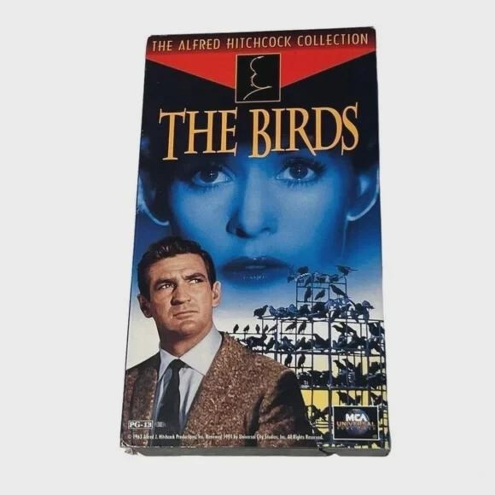 The Birds Alfred Hitchcock VHS Rod Taylor Tippi Hedron Thriller Movie